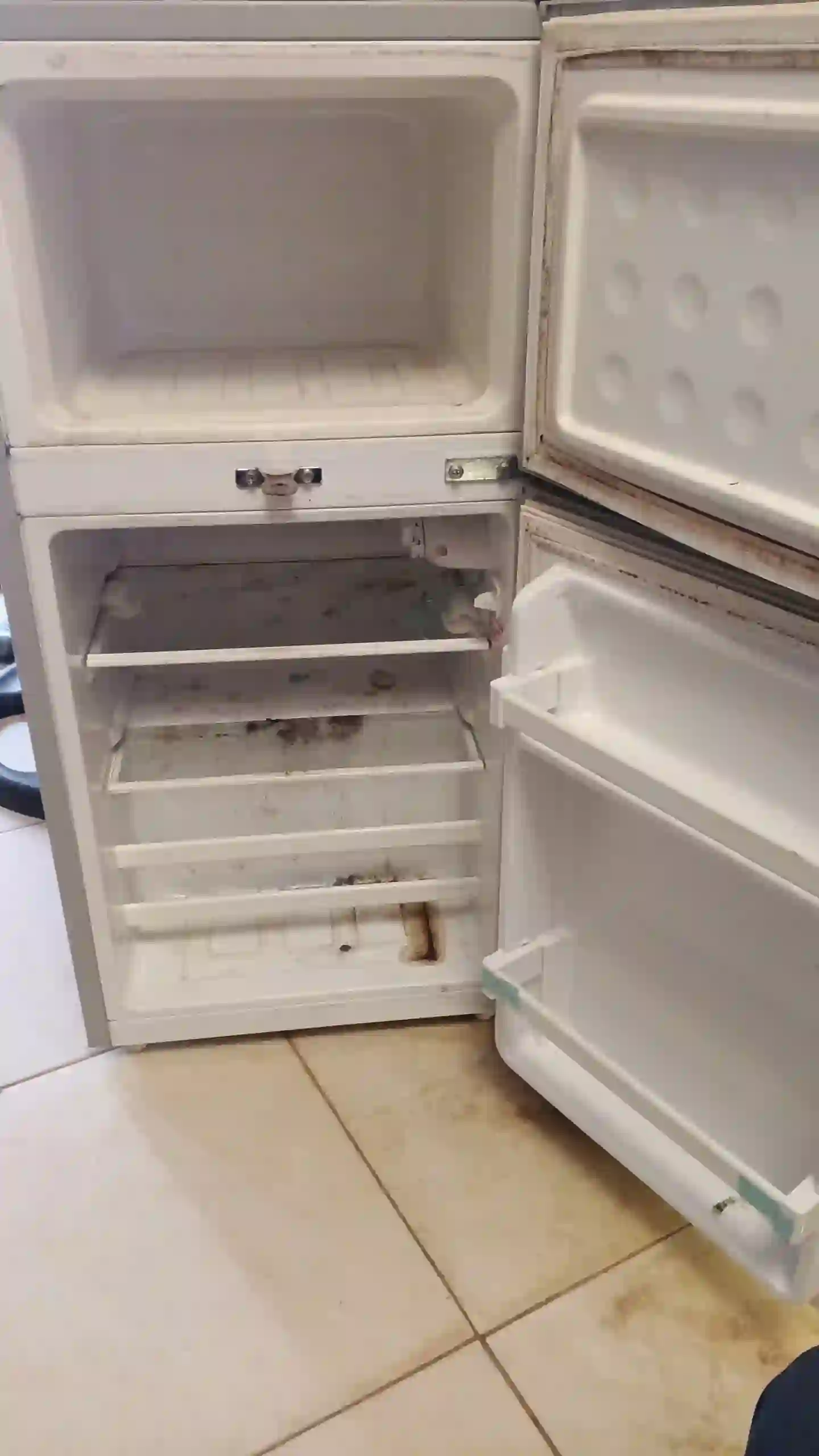 Refrigerator