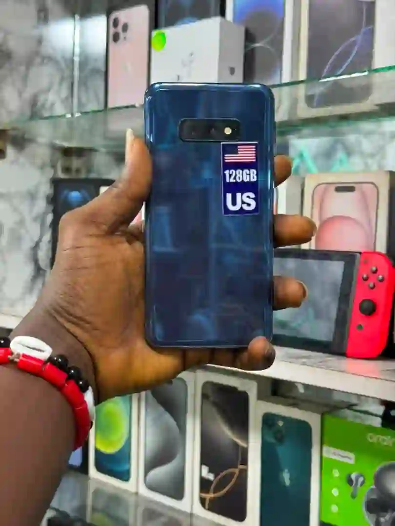 Samsung s10e