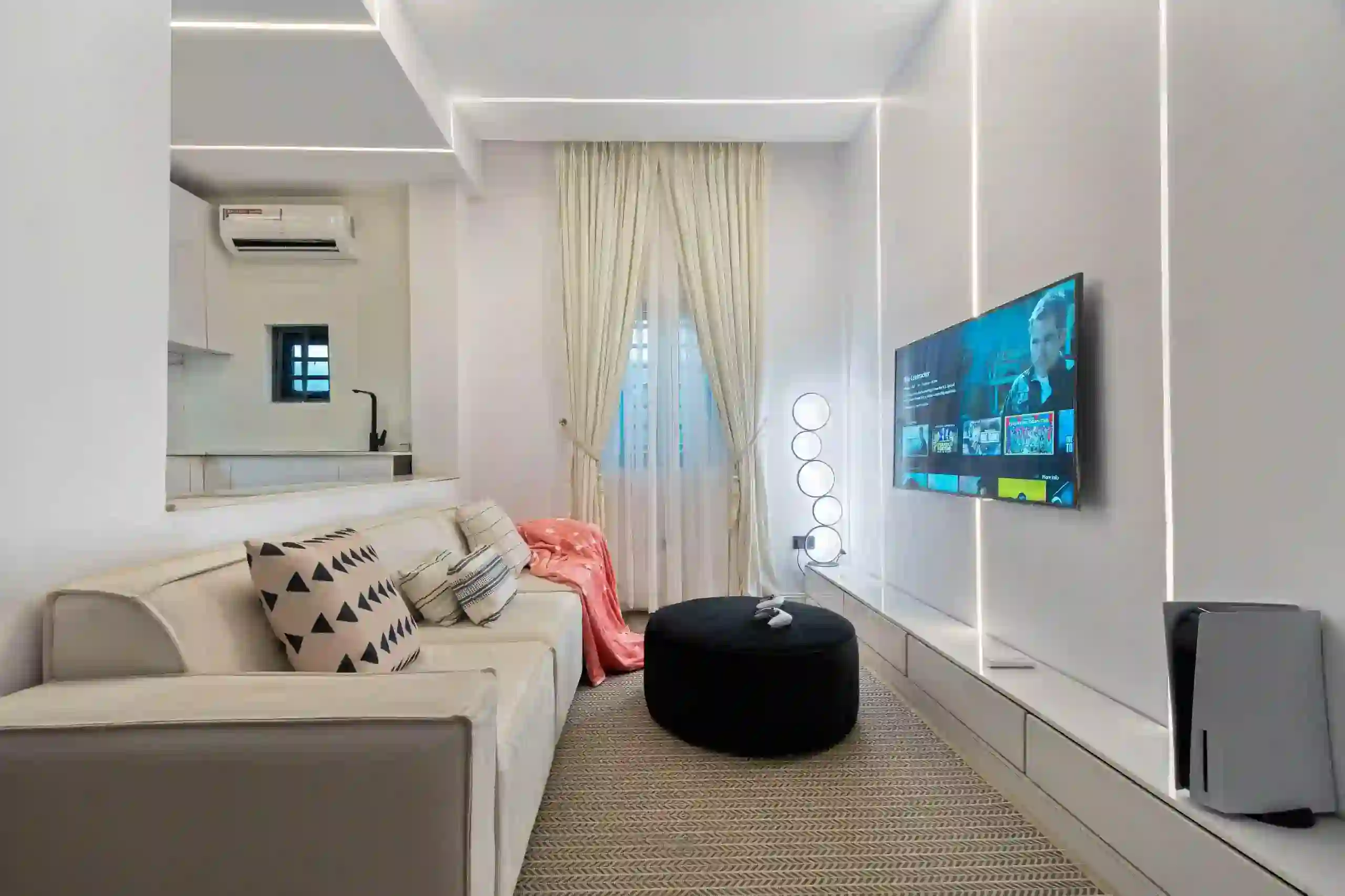 📌 one bedroom Apartment
@ lekki
*With swimming pool
*Bathtub
* Is available from Today
Price: 95,000
Please send in your booking